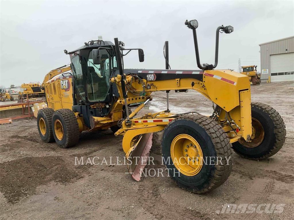 CAT 150 Grader