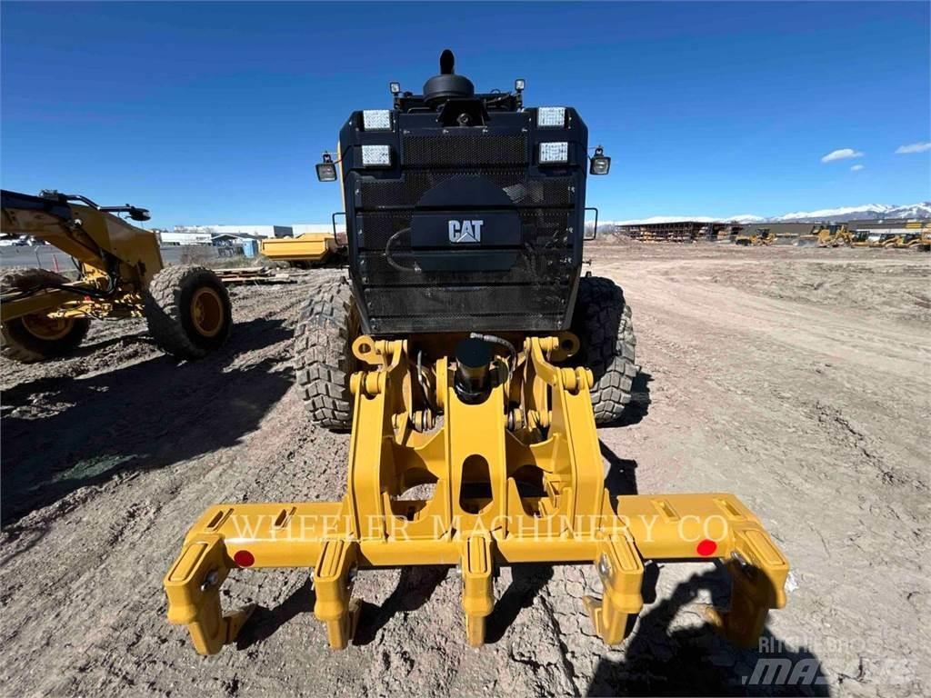 CAT 150 15 Grader
