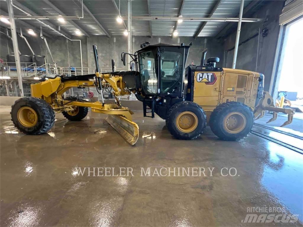 CAT 150 15 Grader