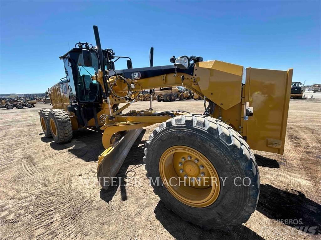 CAT 150 15 Grader