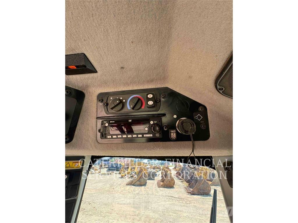 CAT 150-15 Grader