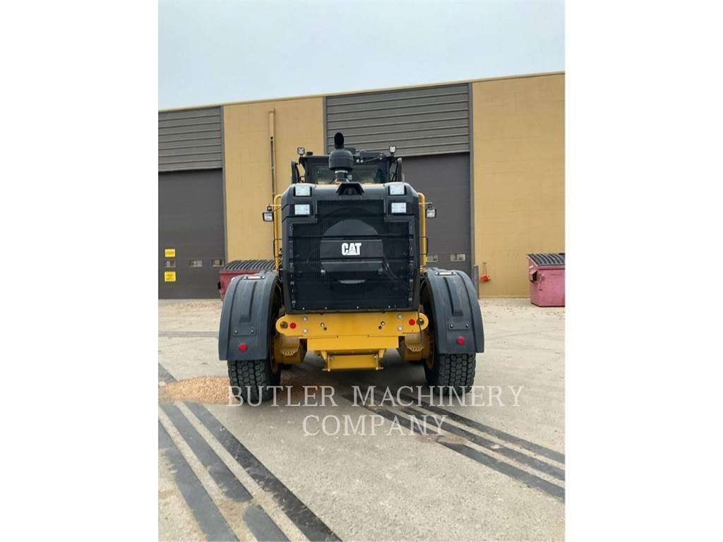 CAT 150-15AWD Grader