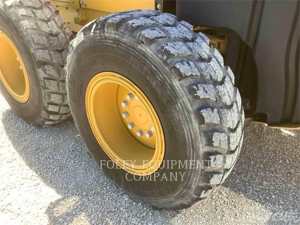 CAT 150-15AWI Grader
