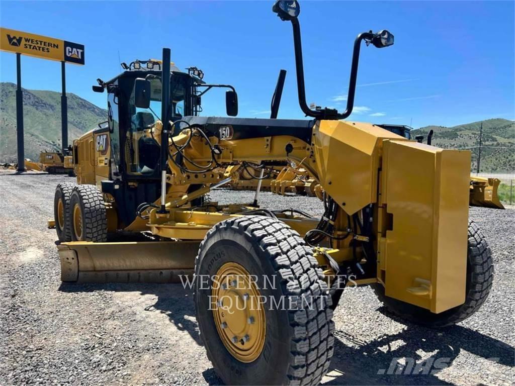 CAT 150 AWD Grader