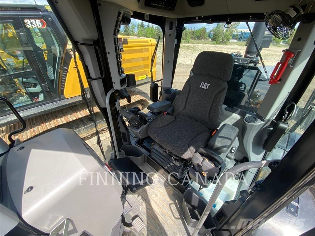 CAT 150 AWD Grader