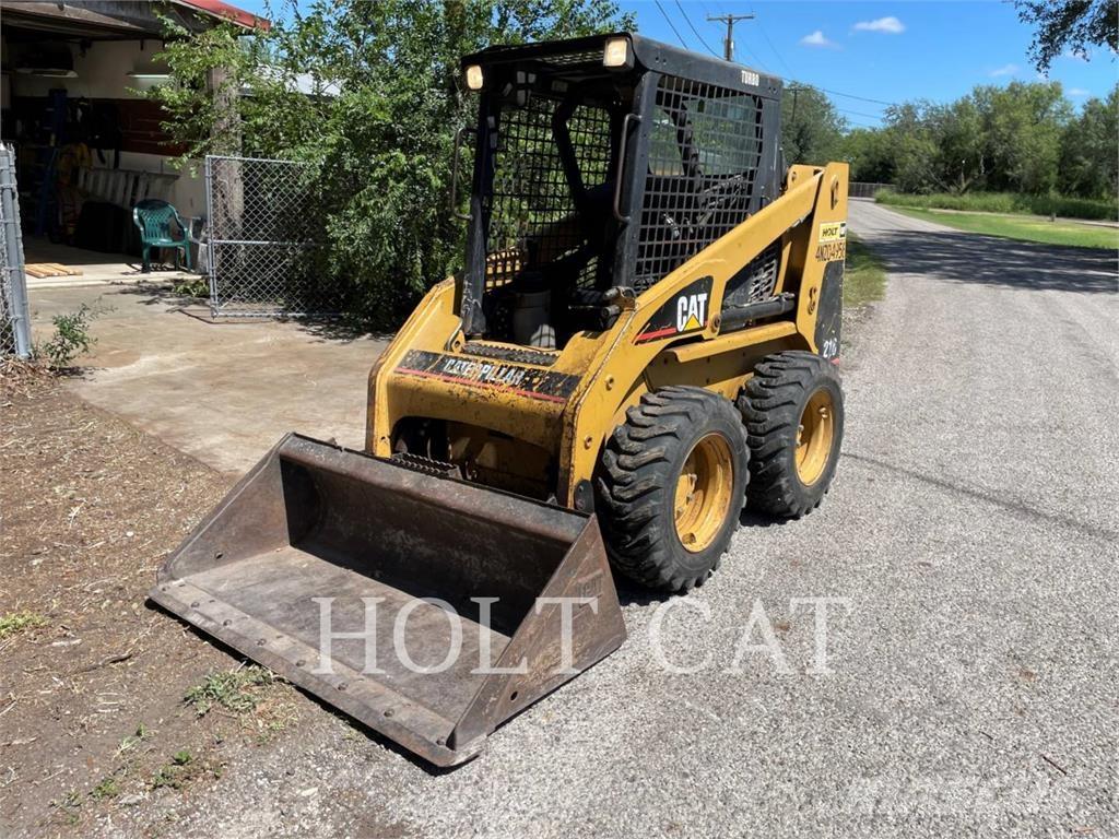 CAT 216 Kompaktlader