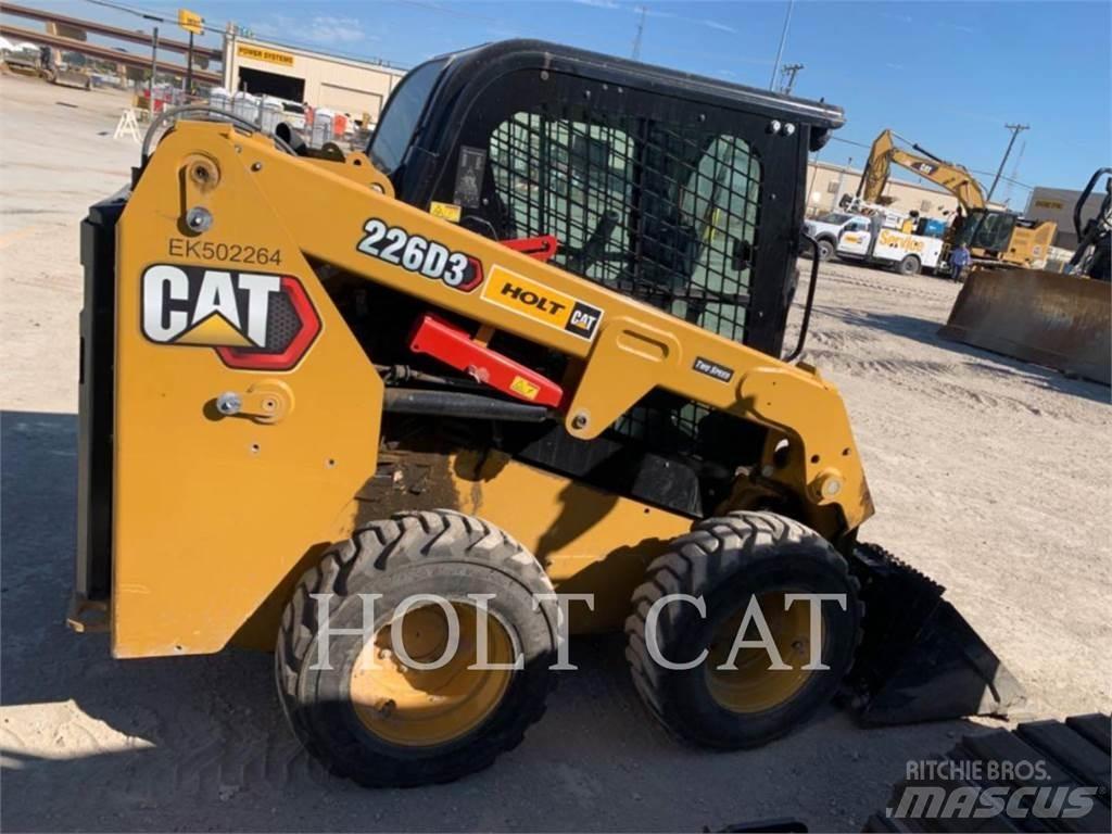 CAT 226D CAB Kompaktlader