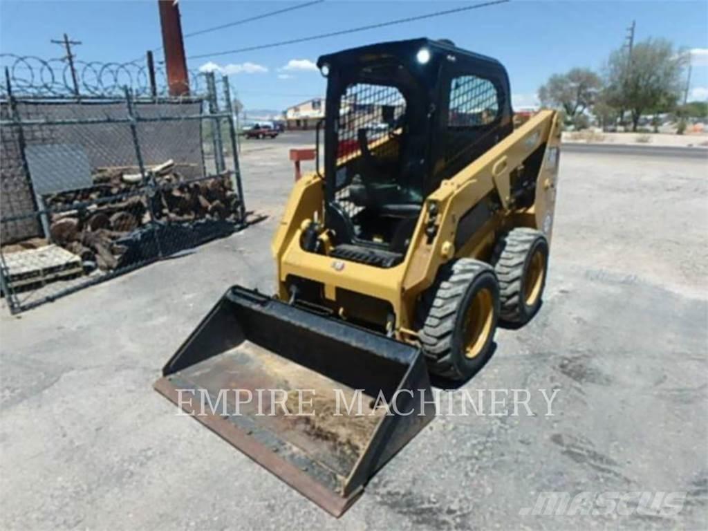 CAT 226D3 Kompaktlader