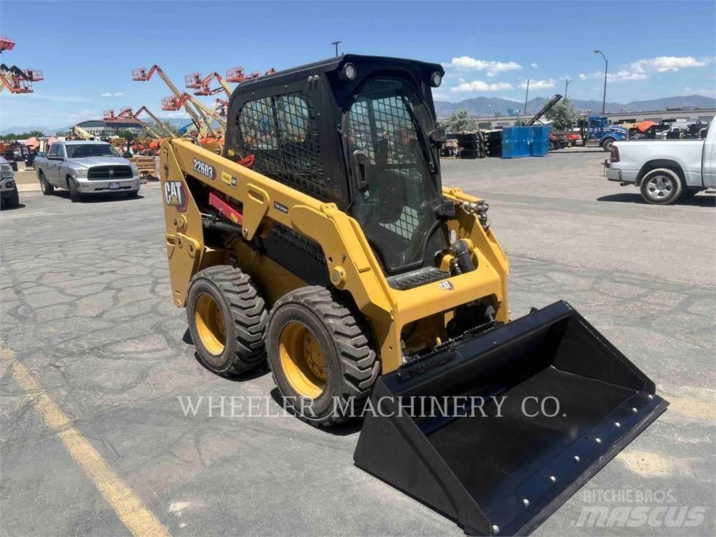 CAT 226D3 C3H2 Kompaktlader