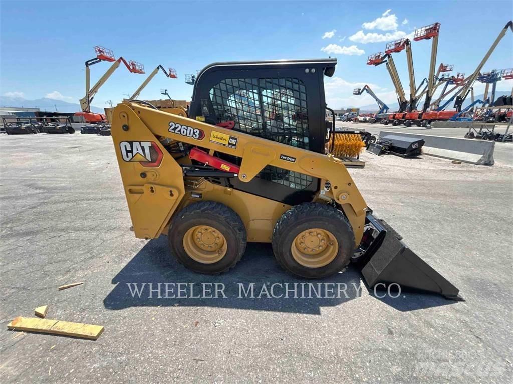 CAT 226D3 C3H2 Kompaktlader