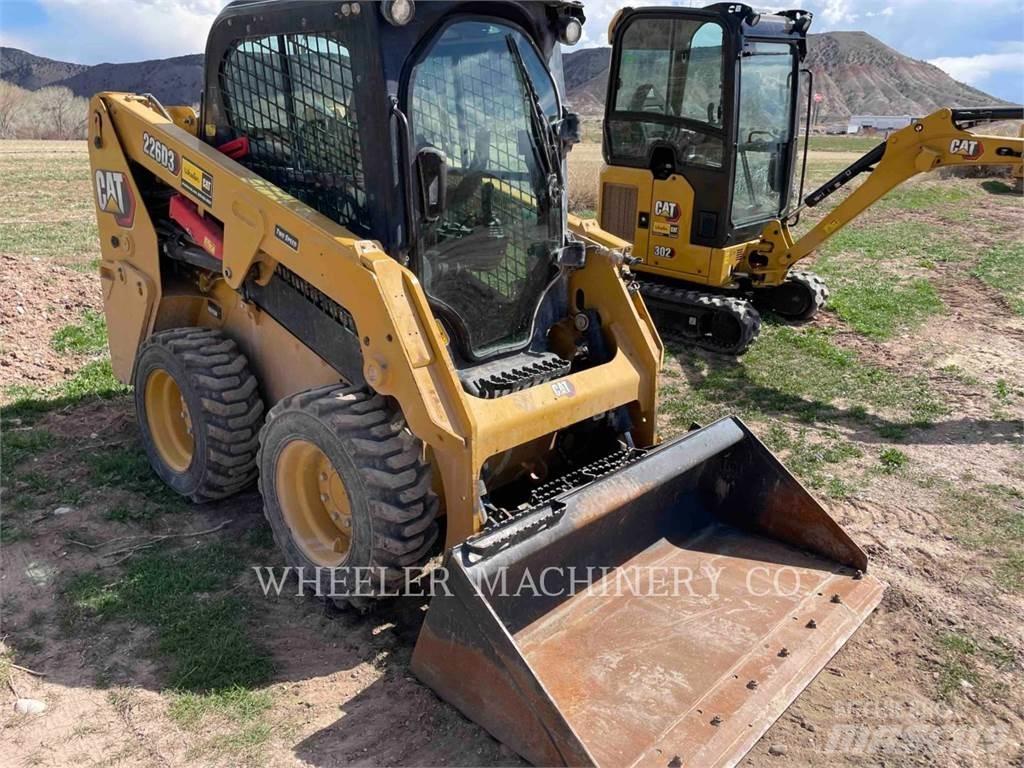 CAT 226D3 C3H2 Kompaktlader