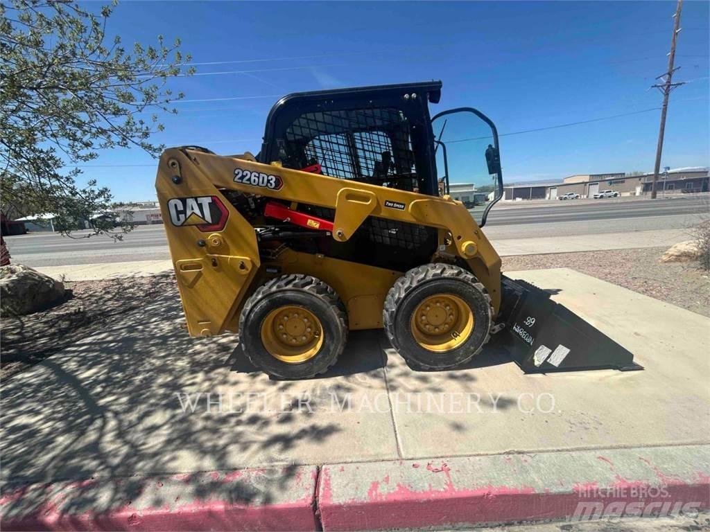 CAT 226D3 C3H2 Kompaktlader