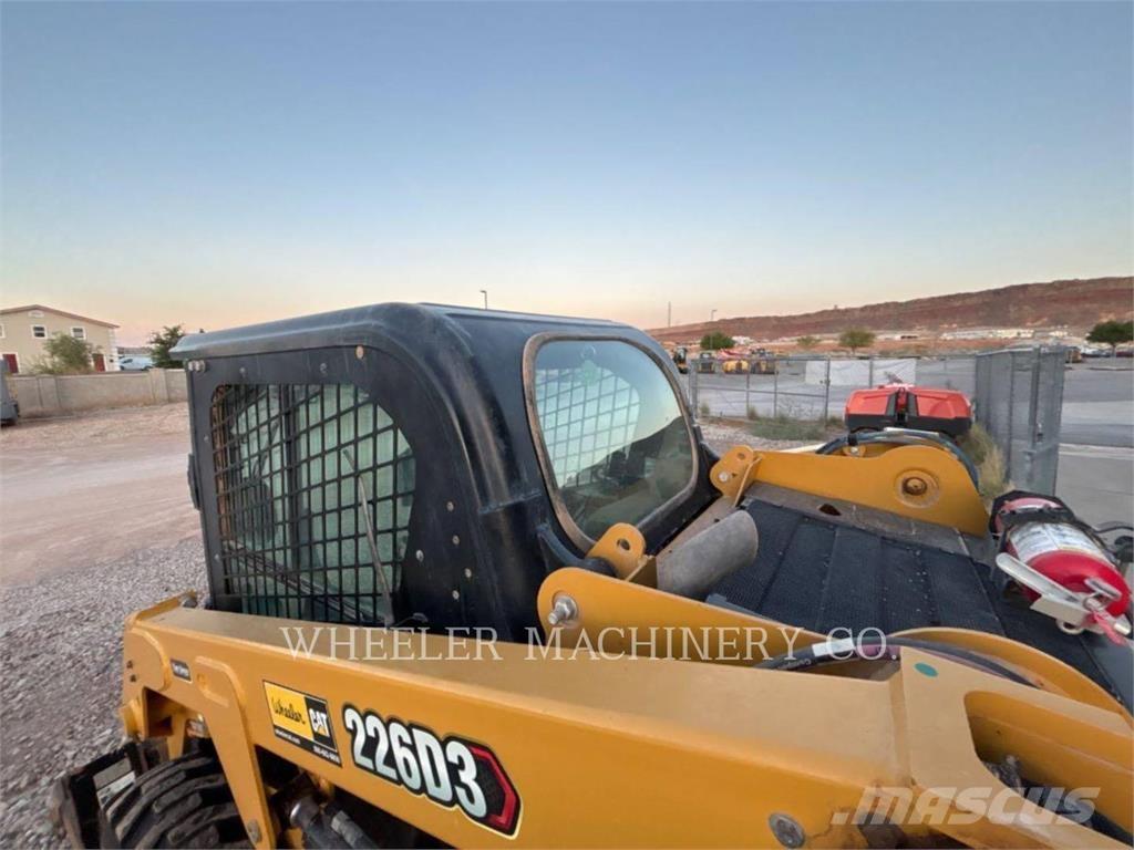 CAT 226D3 C3H2 Kompaktlader