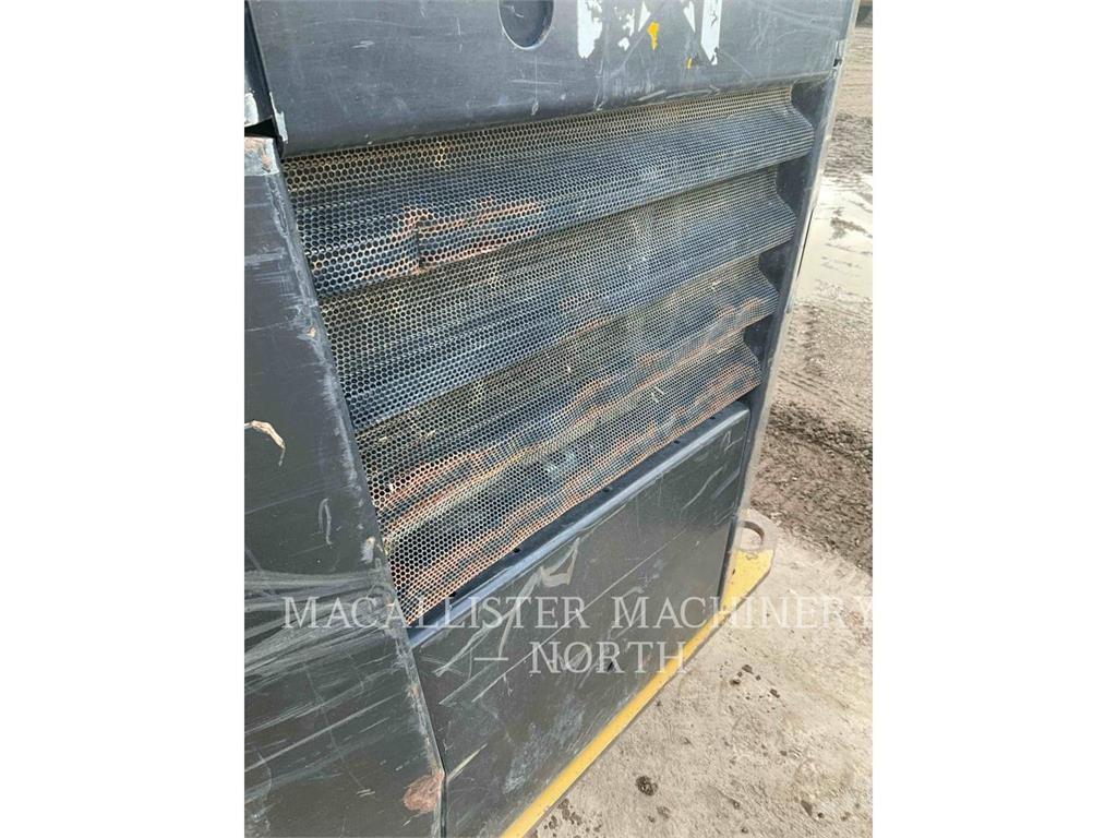 CAT 236D A2Q Kompaktlader