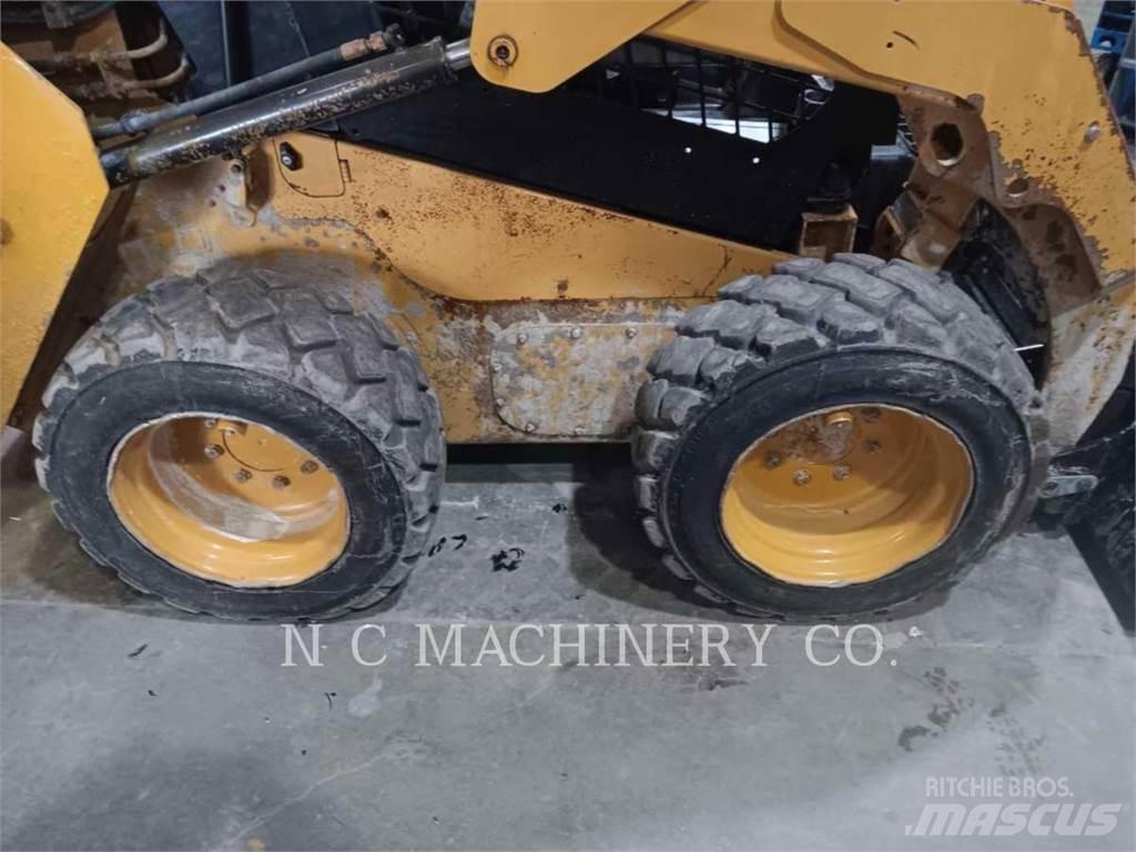 CAT 236D H2CN Kompaktlader