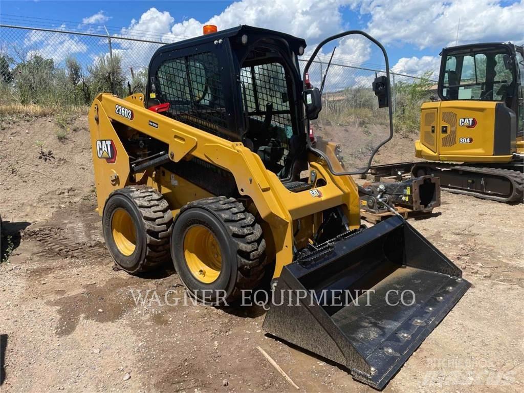 CAT 236D3 Kompaktlader
