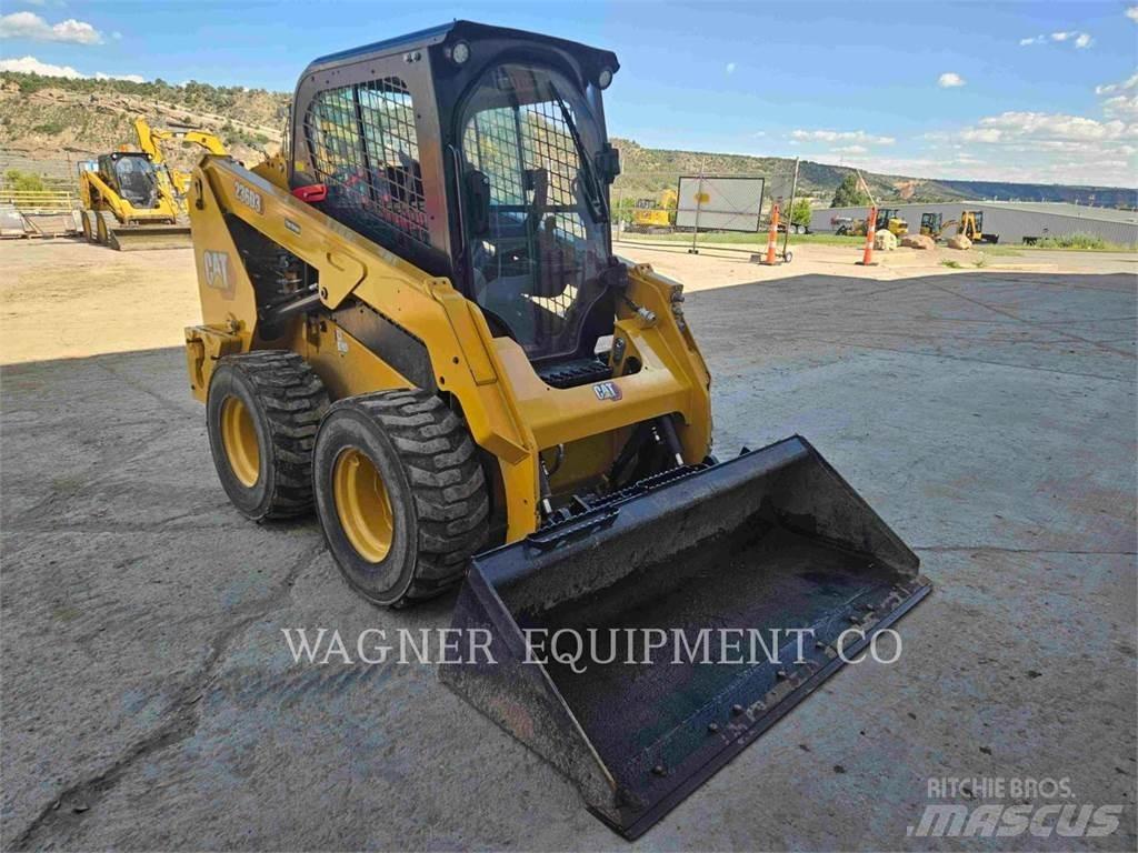 CAT 236D3 Kompaktlader