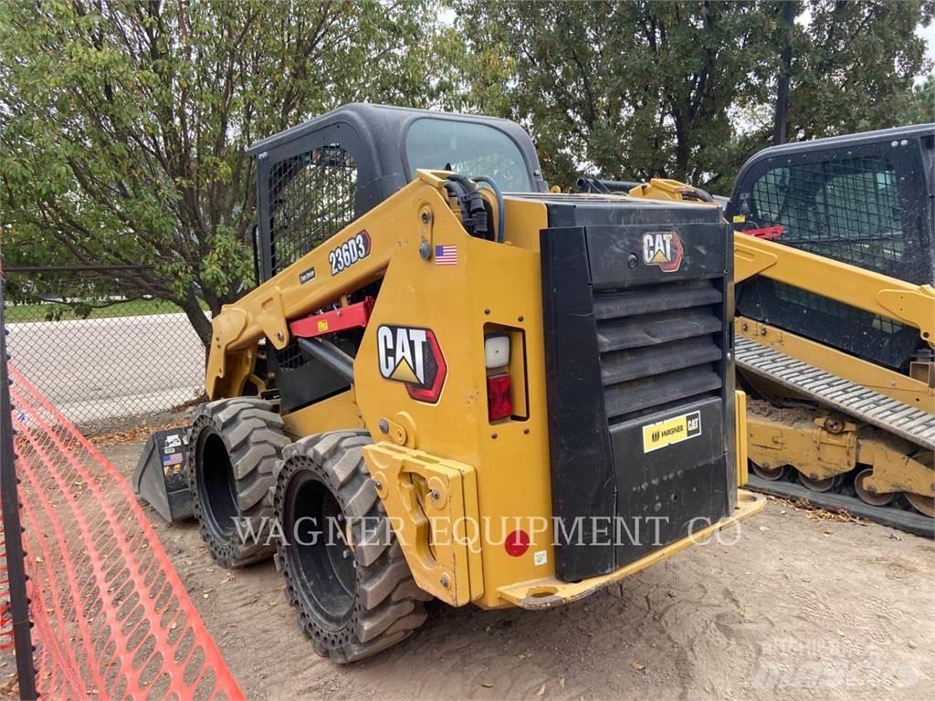 CAT 236D3 Kompaktlader