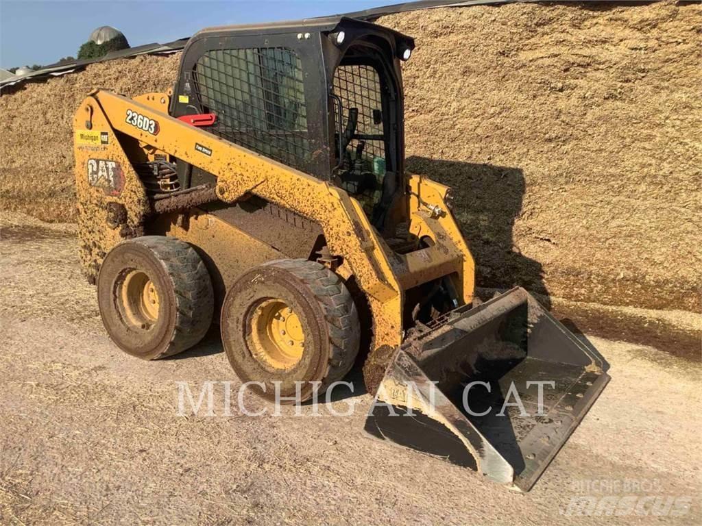 CAT 236D3 Kompaktlader
