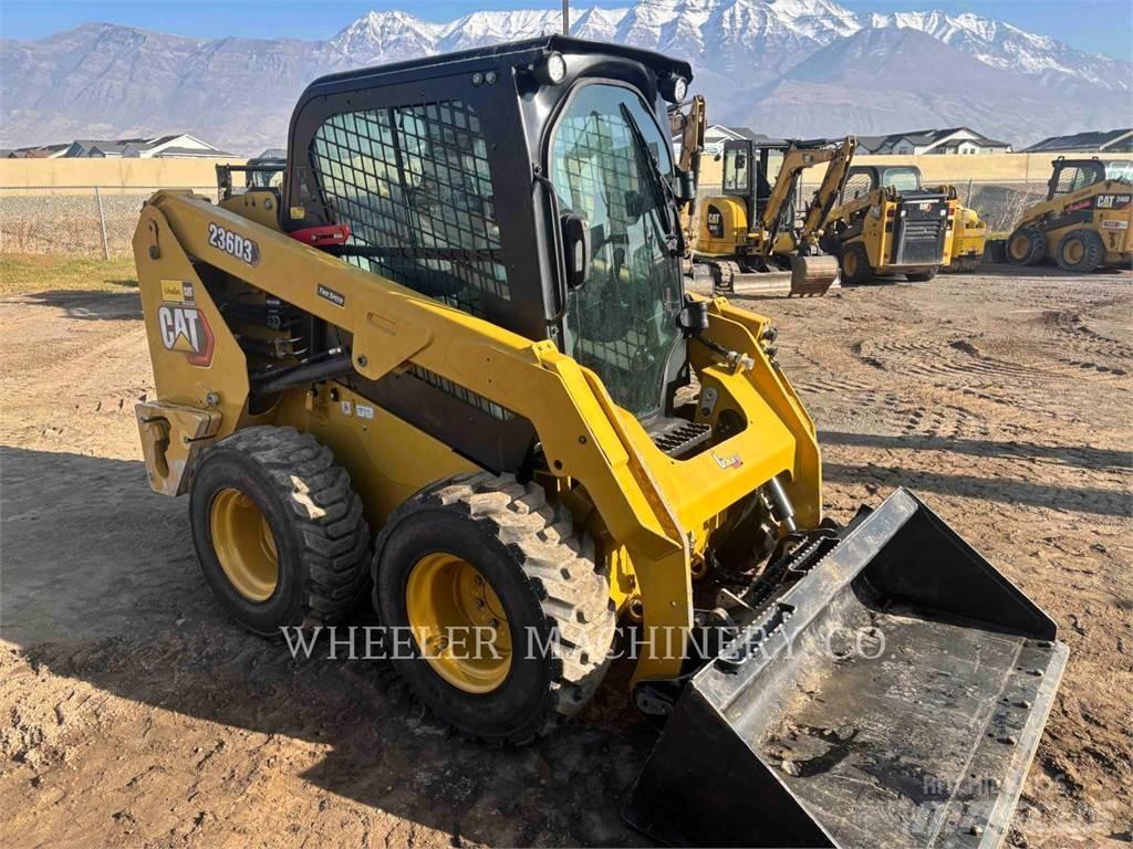 CAT 236D3 C3H2 Kompaktlader