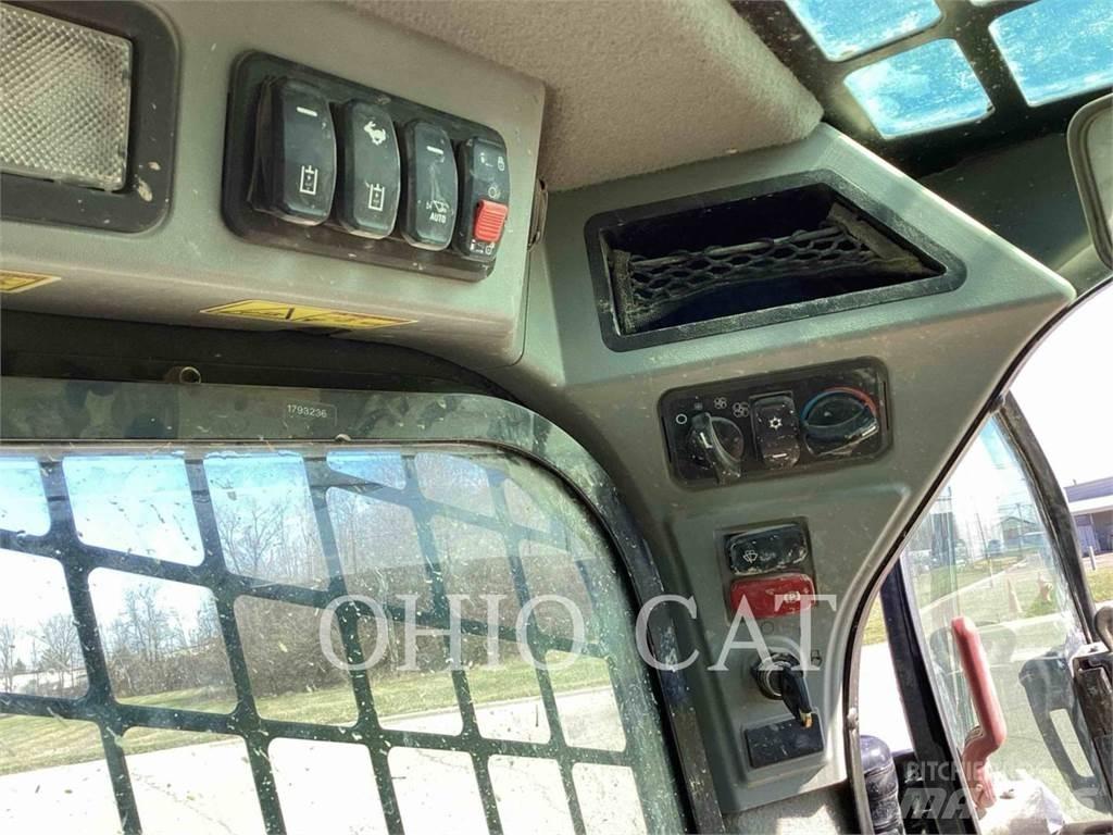 CAT 236D3 C3H2 Kompaktlader