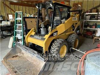 CAT 242B Kompaktlader