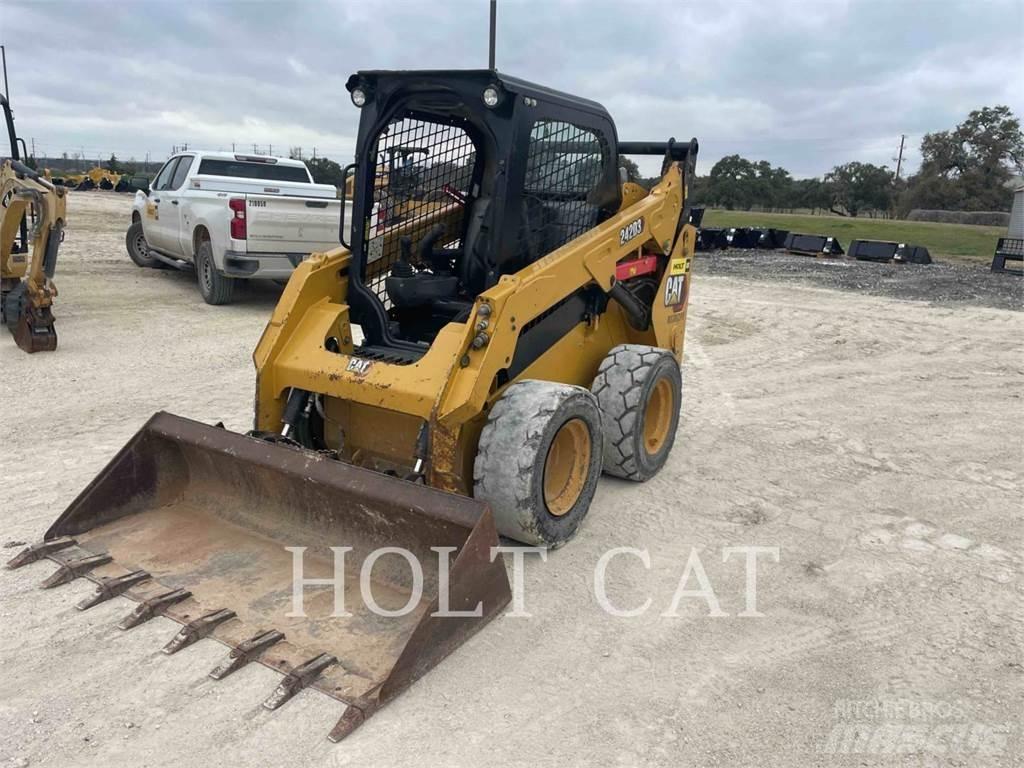 CAT 242D3 Kompaktlader