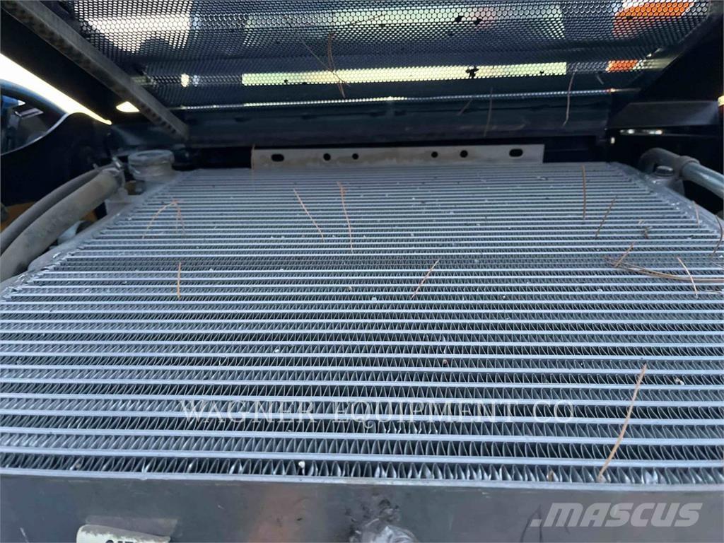 CAT 246D Kompaktlader