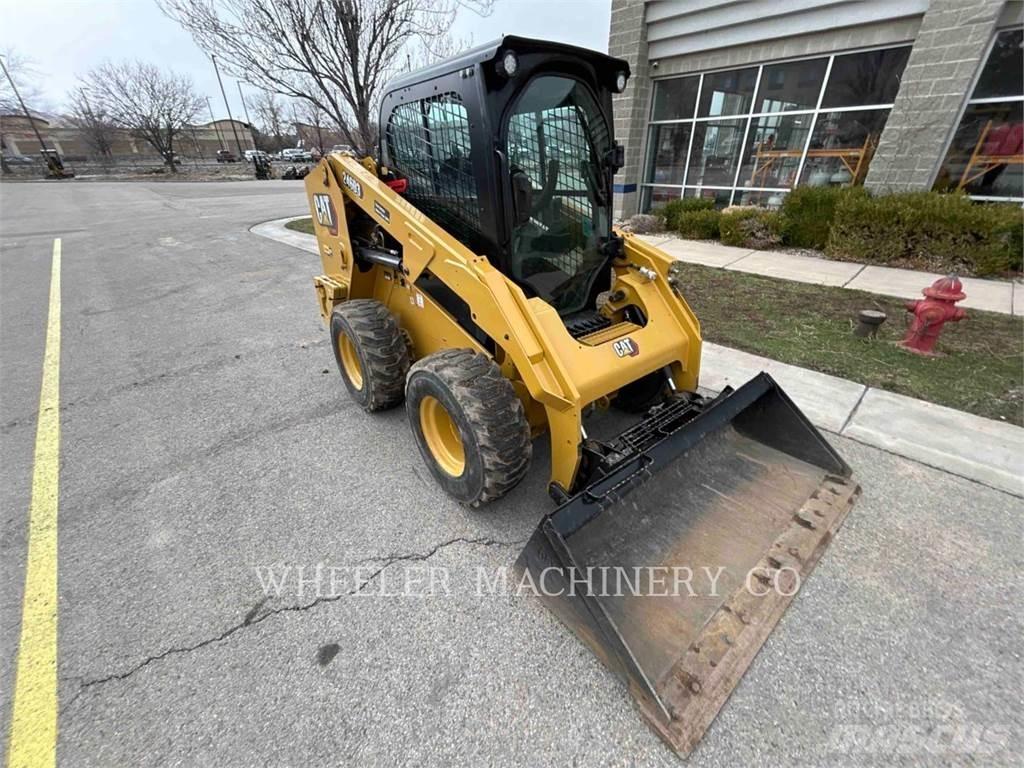 CAT 246D3 C3HF Kompaktlader