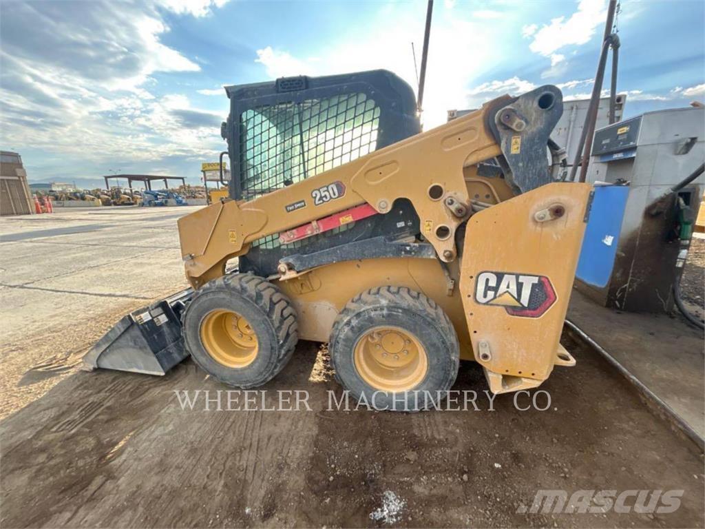 CAT 250 C3H2 Kompaktlader