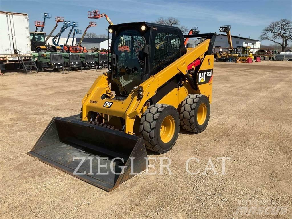 CAT 262D Kompaktlader