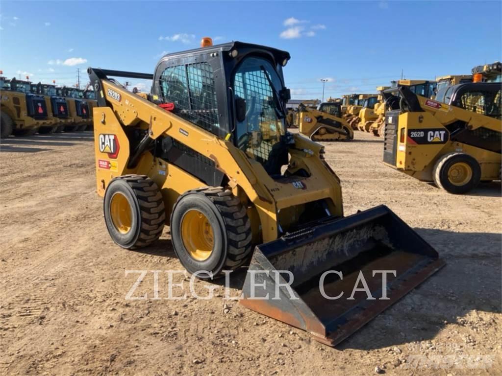 CAT 262D3 Kompaktlader