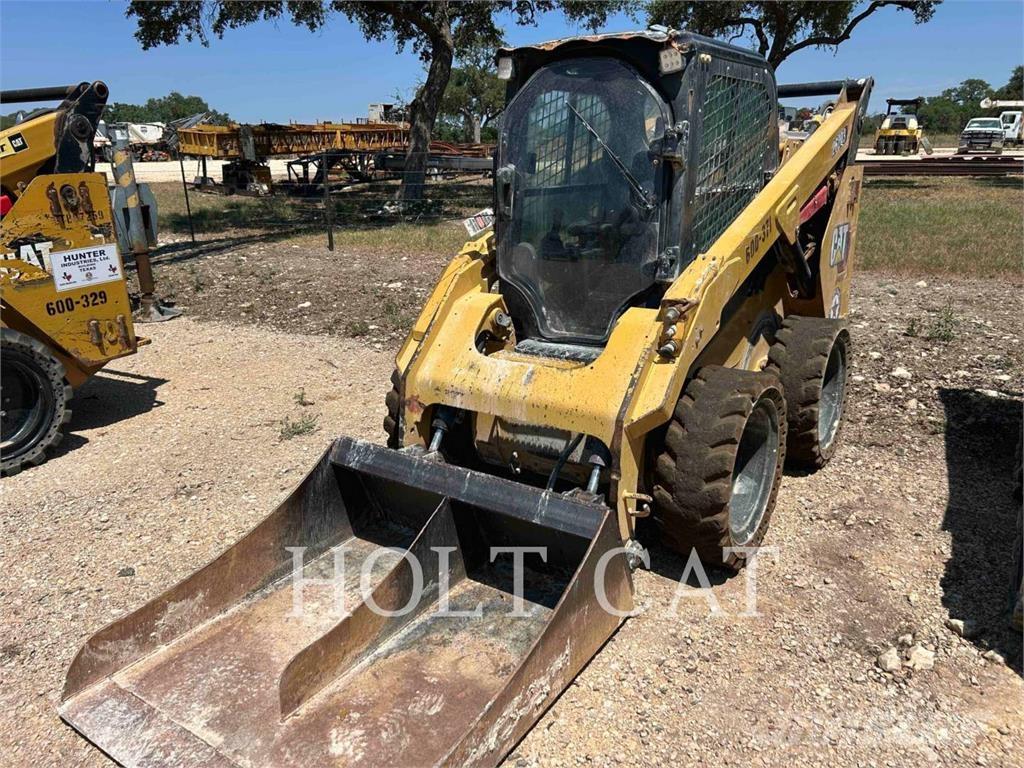 CAT 262D3 Kompaktlader