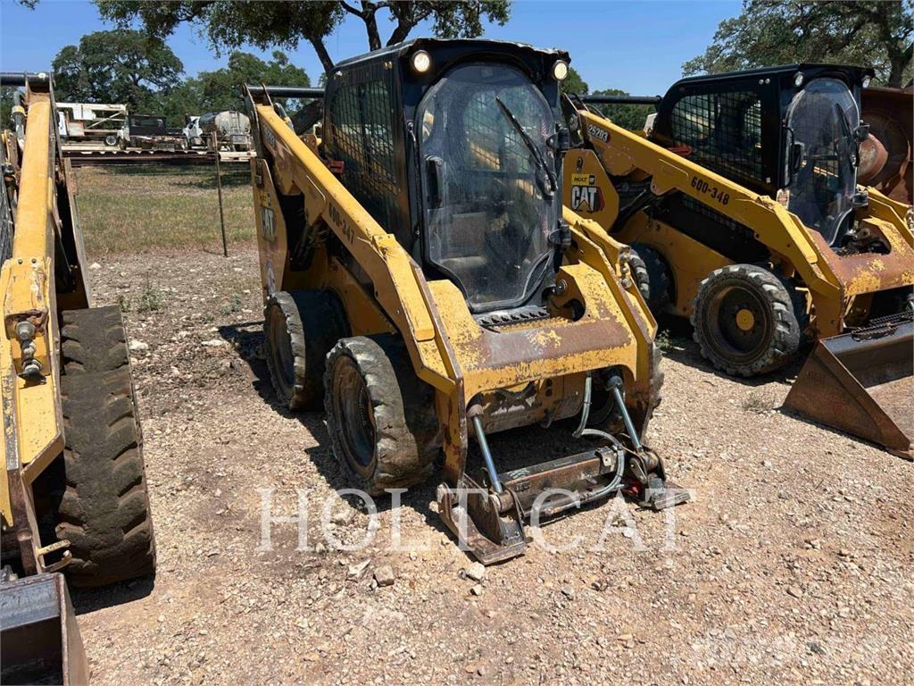CAT 262D3 Kompaktlader