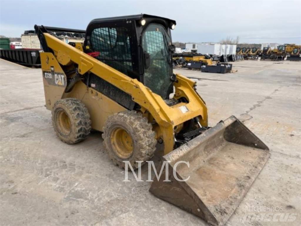 CAT 272D2 Kompaktlader