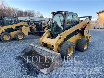CAT 272D3 Kompaktlader