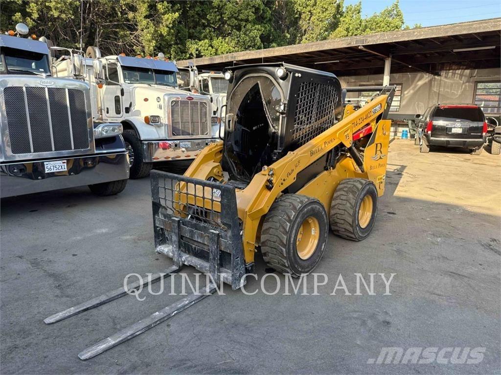 CAT 272D3 Kompaktlader