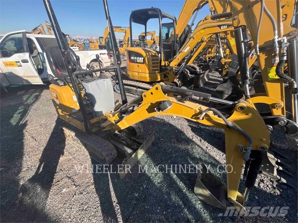 CAT 300.9D Raupenbagger