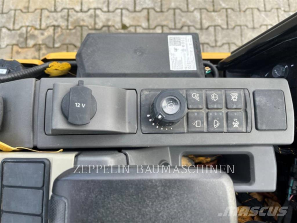 CAT 301.5-05A Raupenbagger