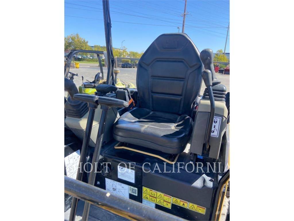 CAT 302 Raupenbagger