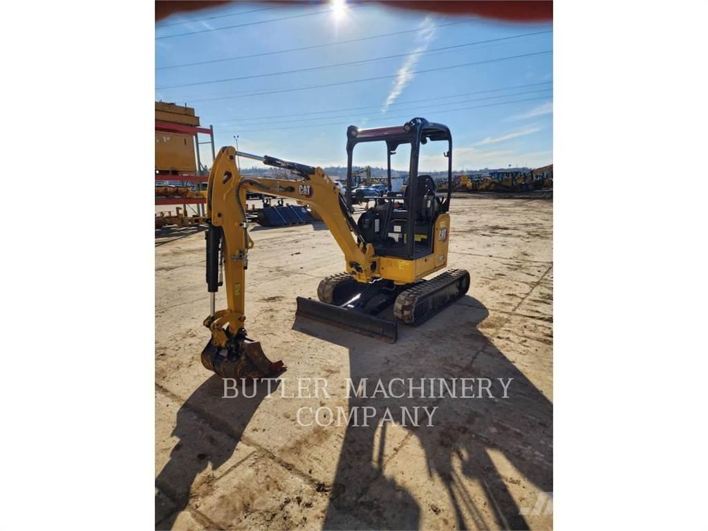 CAT 302-05A CR Raupenbagger