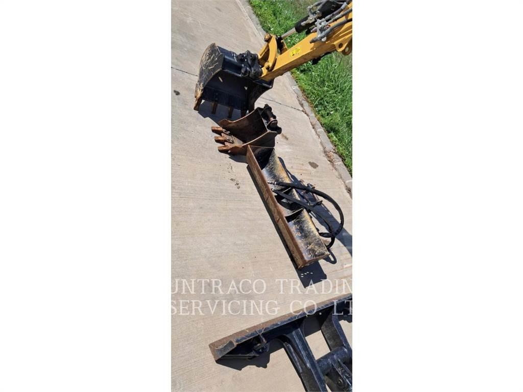 CAT 302-05CR Raupenbagger