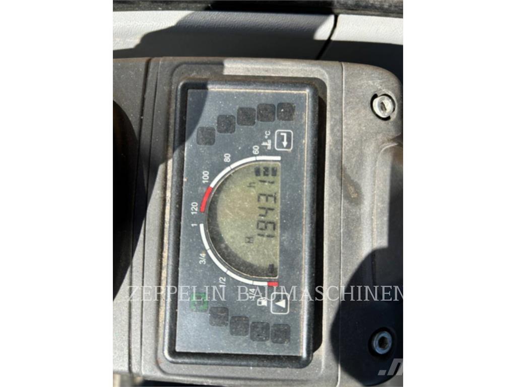 CAT 302.7D Raupenbagger