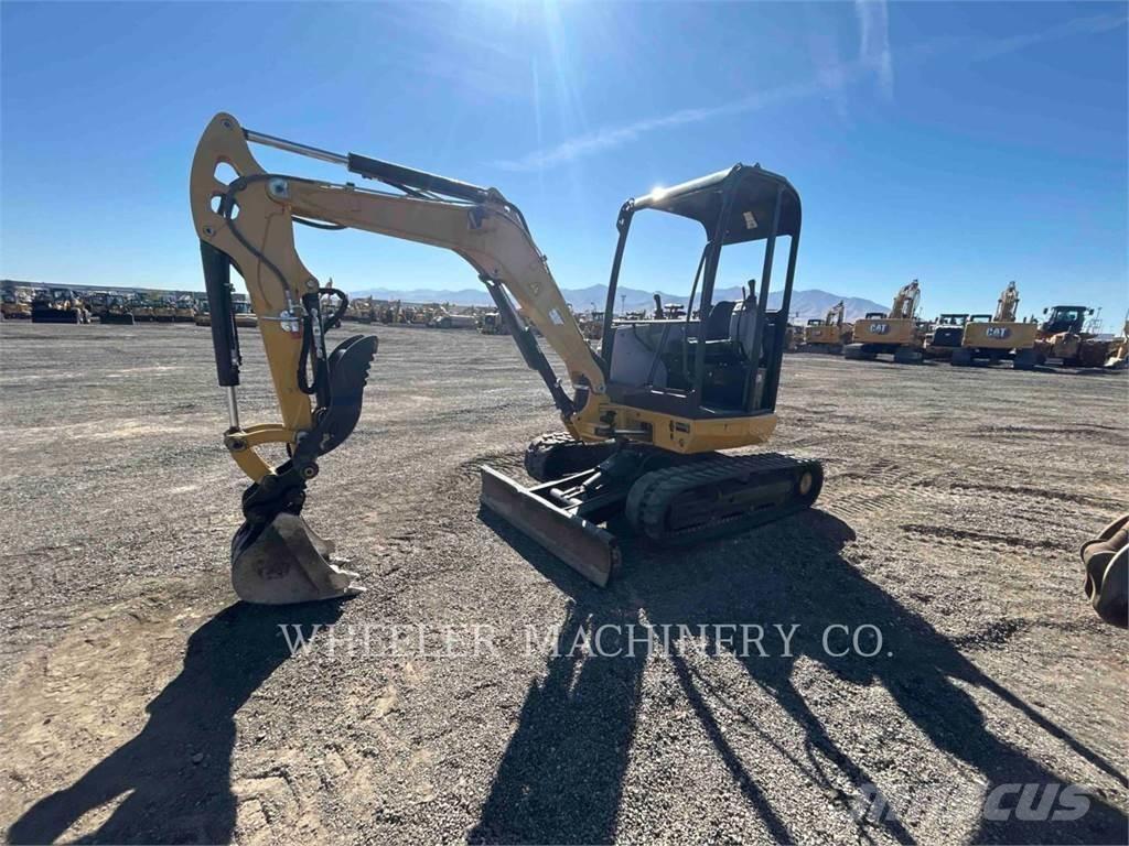 CAT 302.7DC1TH Raupenbagger