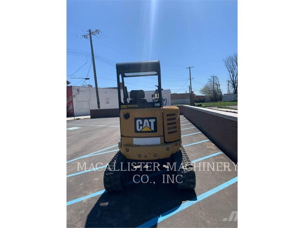 CAT 302.7DCR Raupenbagger