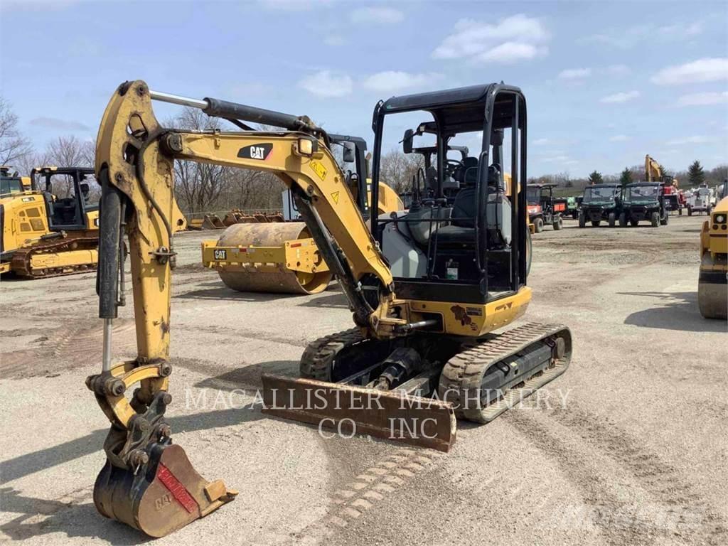 CAT 302.7DCR Raupenbagger