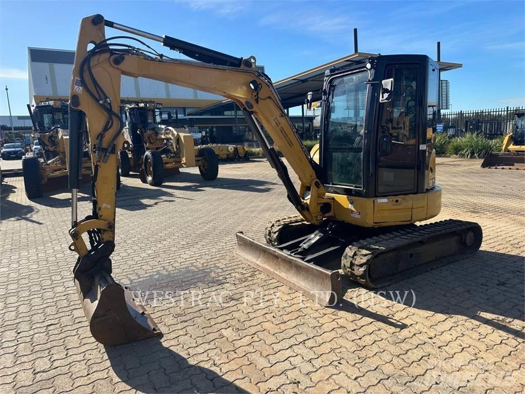 CAT 304E2CR Raupenbagger