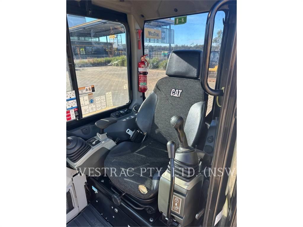 CAT 304E2CR Raupenbagger