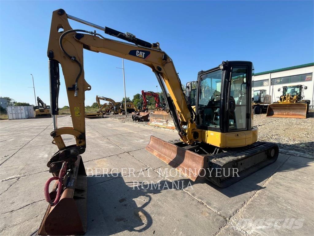 CAT 305.5E2CR Raupenbagger