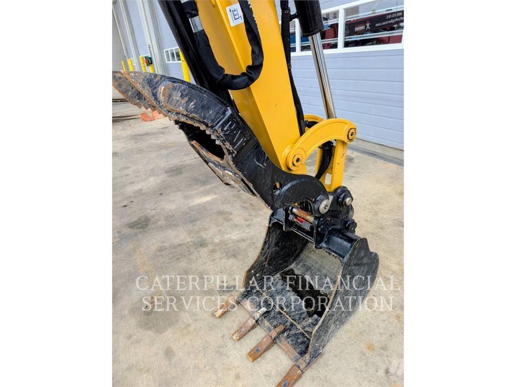CAT 30507CR Raupenbagger